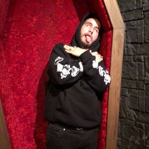 Meet your Posher, Vicente